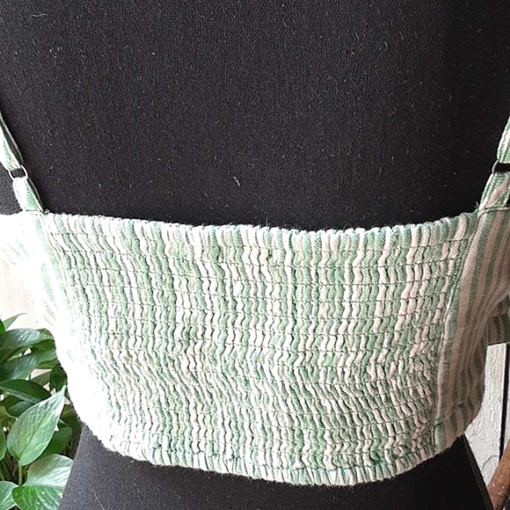Crop Top - Picture 3 of 4